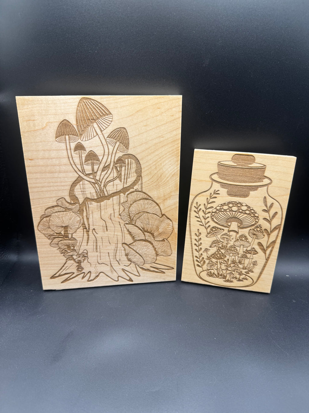 Wooden Mushroom sign 2-pack (4"x6")(6"x8")